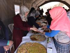 GEDİK MAHALLESİNDEKİ İHTİYAÇ SAHİPLERİ İÇİN DÜZENLENEN KERMESİN AÇILIŞI YAPILDI GEDİK MAHALLESİNDEKİ İHTİYAÇ SAHİPLERİ İÇİN DÜZENLENEN KERMESİN AÇILIŞI YAPILDI