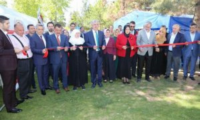 YETİM ÇOCUKLARA KERMES