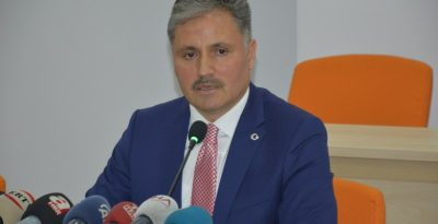 Çakır İstifa Etti