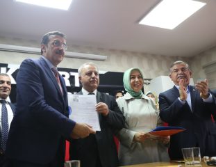 Tüfenkçi Adaylık Başvurusunu Yaptı