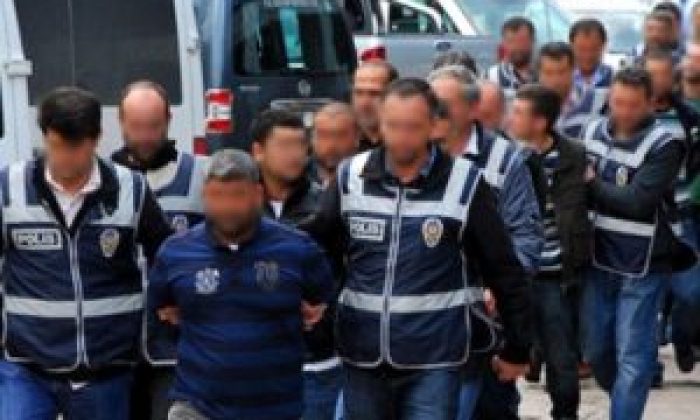 Malatya polisi, FETÖ’nün gaybubet evlerine operasyon düzenledi 11 gözaltı