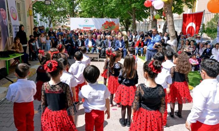 Yeryüzünün En Kutsal Ve En Zor Görevini Annelerimiz İfa Ediyor”