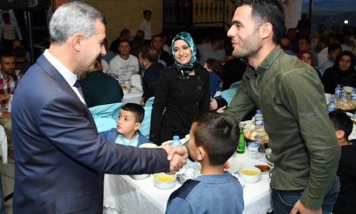 BAŞKAN ÇINAR, PERSONELLER, AİLELERİ VE ŞİRKET ÇALIŞANLARINI İFTARDA AĞIRLADI