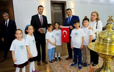 Başkan Gürkan, ‘Ülkesine Ve İnsanlığa Yararlı Bireyler Yetiştirmek Lazım’