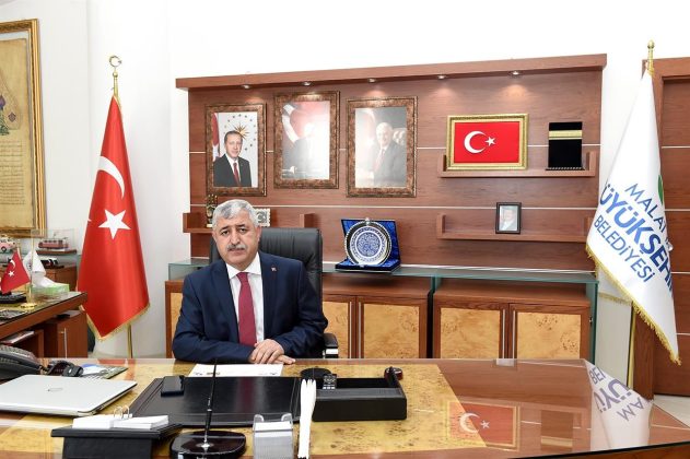 BÜYÜKŞEHİR BELEDİYESİNİN YENİ BAŞKANI HACI UĞUR POLAT