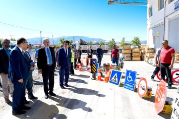 LEVHALAMA ÇALIŞMALARI İLE ULAŞIMIN DAHA GÜVENLİ YAPILMASINA KATKI SUNUYORUZ