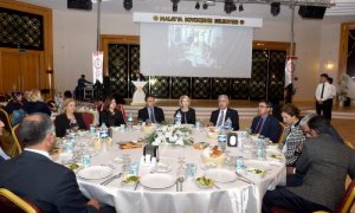 ÇÖLYAKLI KARDEŞLERİMİZE DESTEK OLMANIN GAYRETİ İÇERİSİNDEYİZ