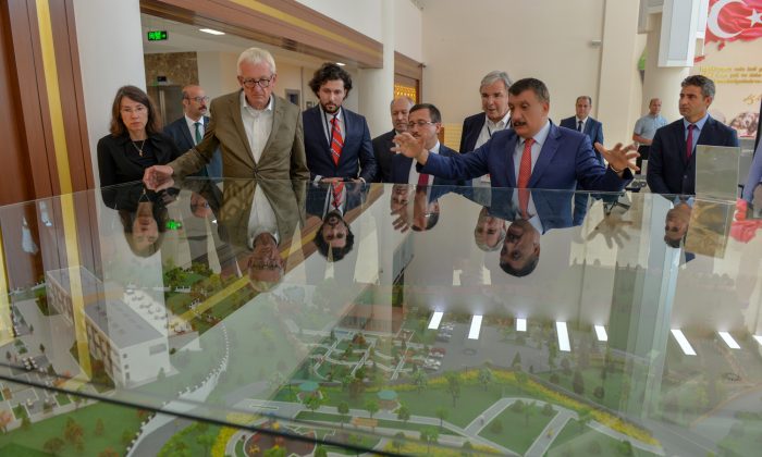 BACKHAUS, “SİZİN 4 YILDA YAPTIKLARINIZI, BİZ 4 YILDA PLANLIYORUZ”