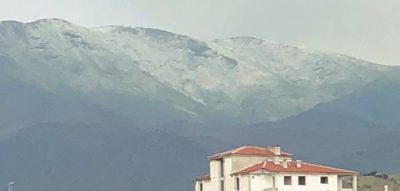 Malatya’ya yazın ilk günü olan bugün kar yağdı