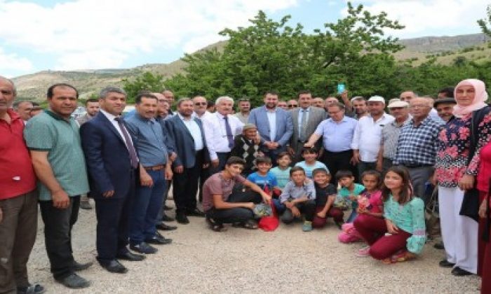 Gümrük ve Ticaret Bakanı Bülent Tüfenkci, işsizlik rakamlarını değerlendirdi,