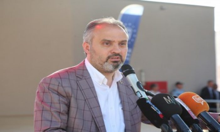 Kestel’e açık hava tiyatrosu