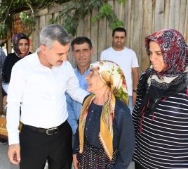 EVİ YANAN AİLEYİ DÖRT AYDA YENİ EVİNE KAVUŞTURDU