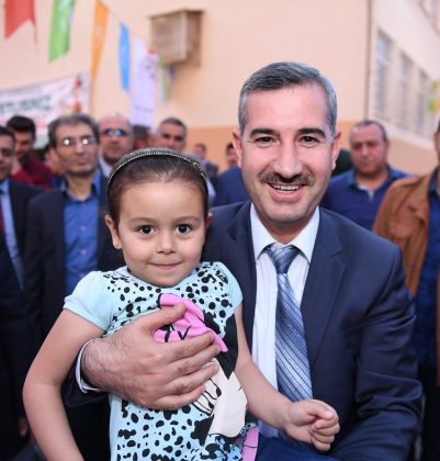 İSLAM ÂLEMİ VE HEMŞERİLERİMİN BAYRAMINI TEBRİK EDERİM”