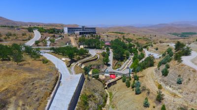 ŞİFA ARAYANLAR, İSPENDERE İÇMELERİ’NE AKIN EDİYOR