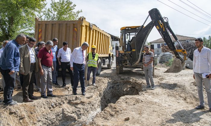 BAŞKAN POLAT, HASIRCILAR’DAKİ ALTYAPI ÇALIŞMALARINI İNCELEDİ