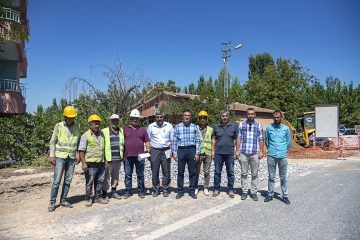 HATUNSUYU’NDA KANALİZASYON HATTI YENİLEME ÇALIŞMALARI DEVAM EDİYOR