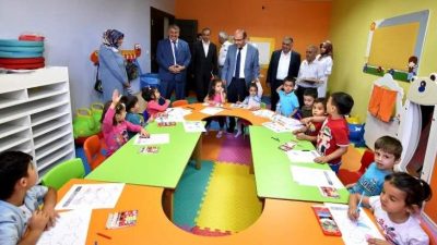 Okullarımızda; Adab-ı Muaşeret, Resim, Boyama ve Değerler Eğitimleri Veriliyor