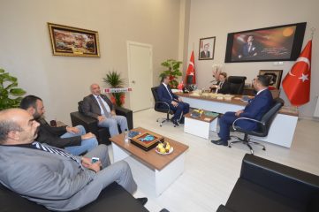 MHP’li Avşar’dan Rektör Karabuluta Ziyaret