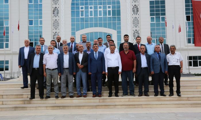 BAŞKAN GÜRKAN, MUHTARLARLA İSTİŞAREDE BULUNDU