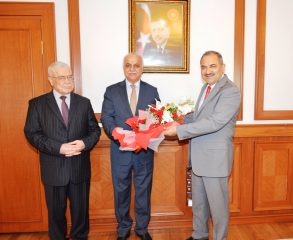 CAMİLER VE DİN GÖREVLİLERİ HAFTASI NEDENİYLE VALİ KABAN’A ZİYARET