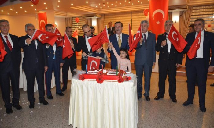 29 EKİM CUMHURİYET BAYRAMI RESEPSİYONU DÜZENLENDİ