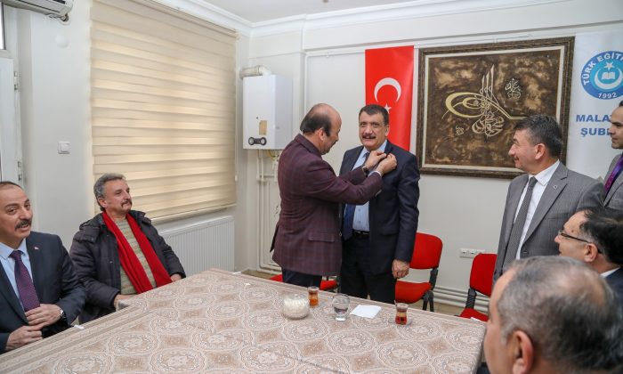 BAŞKAN GÜRKAN, “SİVİL TOPLUM ÖRGÜTLERİ, DEMOKRASİNİN KURUMSALLAŞMASININ TEMELİDİR”