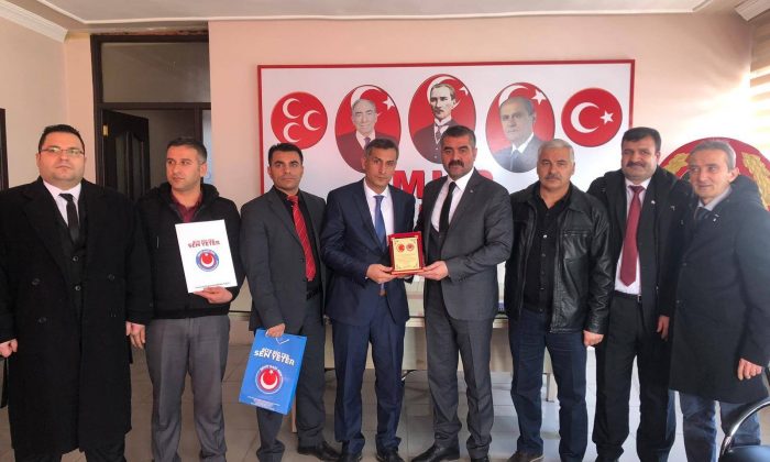 Şehit,Gazi ve Vatanseverler’den Başkan Avşar’a Plaket