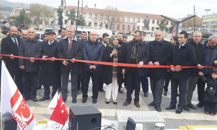 15 Temmuz Kadın Kolları Tarafından Resim Sergisi Açıldı