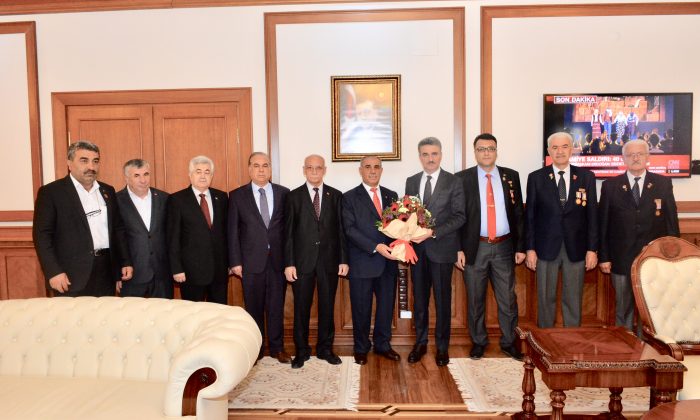 ŞEHİT, GAZİ VAKIF VE DERNEKLERİ VALİ BARUŞ’U ZİYARET ETTİ