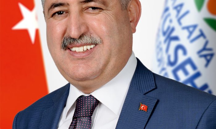 Regaip Kandili nedeniyle bir mesaj yayımlayan Başkan Polat,