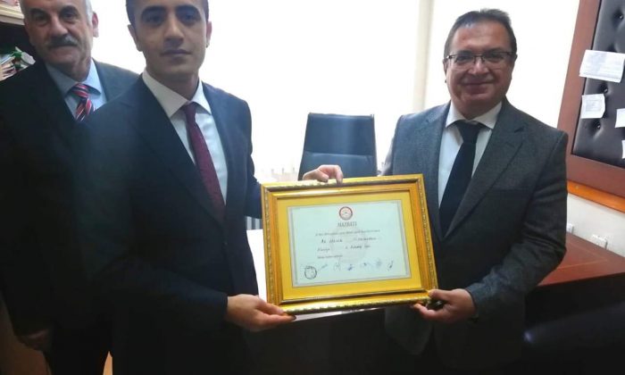 AKÇADAĞ BELEDİYE BAŞKANI ALİ KAZGAN MAZBATASINI ALDI