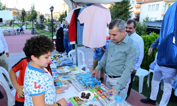 YEŞİLYURT KENT KONSEYİNİN ‘GERİ DÖNÜŞÜM ÇARŞISI’ ETKİNLİĞİ RENKLİ VE HEYECANLI GEÇTİ