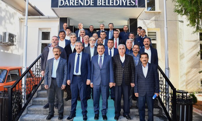 DARENDE BAŞKAN GÜRKAN’I KURBANLARLA KARŞILADI