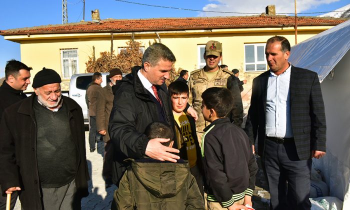 Vali Baruş Beydağı, Kamıştaş ve Alhanuşağı’nda İncelemelerde Bulundu