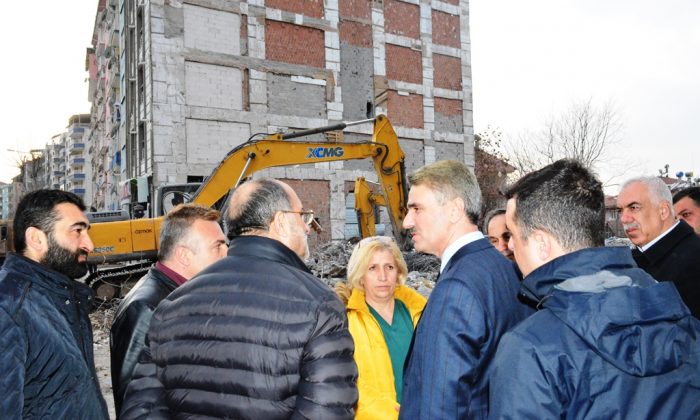 Vali Baruş Akpınar, Sancaktar, Üçbağlar, Küçükhüseyinbey ve Saray Mahallelerini Ziyaret Etti