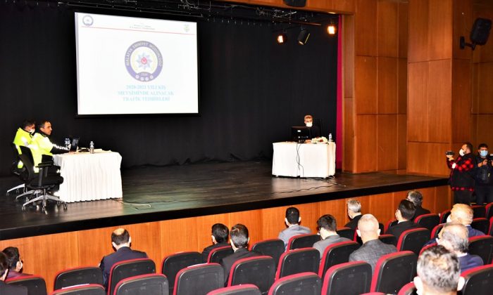 Kış Tedbirleri Toplantısı Vali Baruş Başkanlığında Yapıldı
