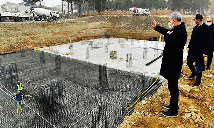 Yeşilyurt Belediyesi Yeni Hizmet Binası İnşaatı Hızla Yükseliyor