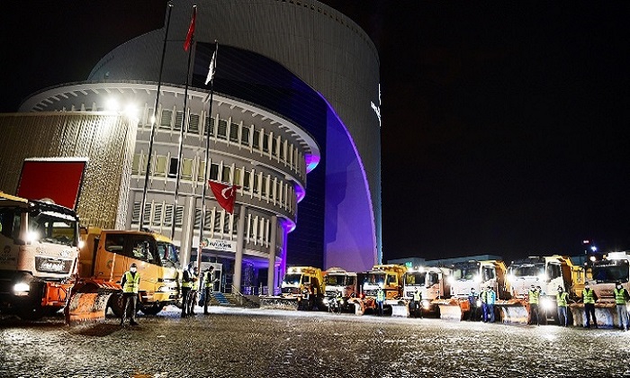 Malatya Büyükşehir Belediyesi’nin Karla Mücadelesi Sürüyor
