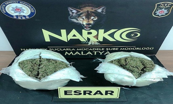 3 Kilo 100 Gr Kubar Esrar Ele Geçirildi
