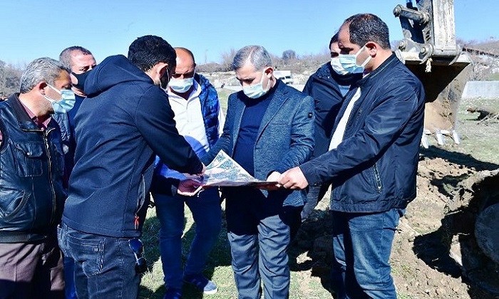 Yeşilyurt Belediyesi Yol ve Çevre Düzenlenme Çalışmaları Devam Ediyor