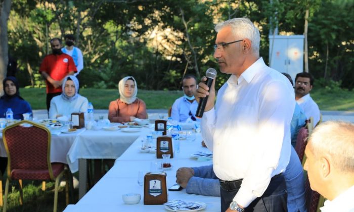 BAŞKAN GÜDER, PERSONELLERLE İSTİŞARE TOPLANTISI YAPTI