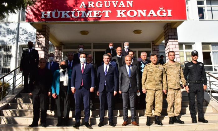 Vali Baruş Arguvan’da İncelemelerde Bulundu