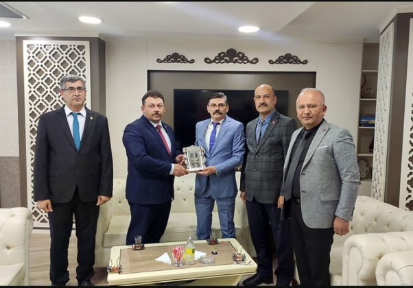 BAŞKAN KARAMAN’DAN EMNİYET MÜDÜRÜ DAĞDEVİREN’E ZİYARET