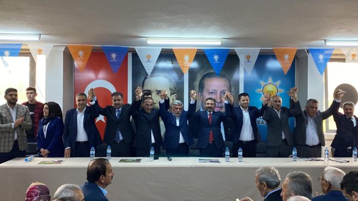 Adıyaman AK Parti’de Coşkulu Bayramlaşma Töreni