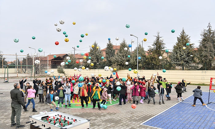 Yeşilyurt Belediyesi’nin ‘Spor İstasyonları’ Projesi Büyük İlgi Görüyor