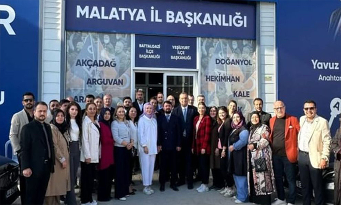 Anahtar Parti Malatya 1. Olağan İl Kongresinde İl Kurucu Başkanı Erdoğan Zelyurt Güven Tazeledi