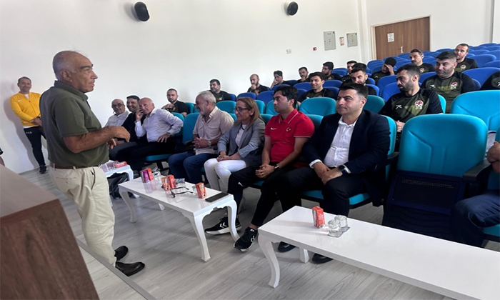 UEFA C Futbol Antrenör Kursu Malatya’da Başladı