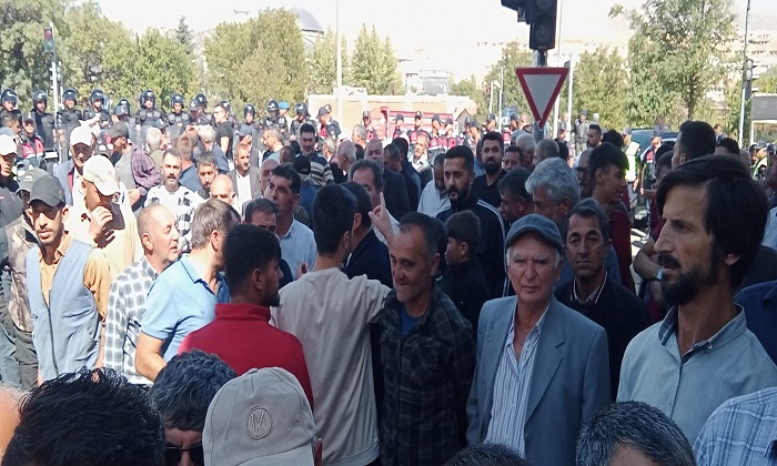 <strong>Su Sıkıntısı Doğanşehir Erkenek Mahallesi Halkını Sokağa Döktü</strong>