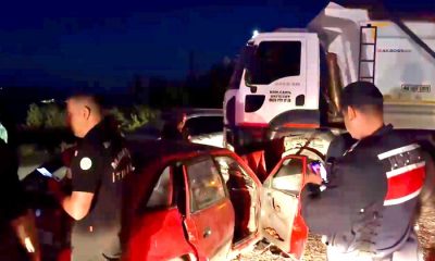 Doğanşehir Karayolu Kelhalil Mevkiinde Hafriyat Kamyonu İle Otomobil Çarpıştı: 1 Ölü, 1 Yaralı